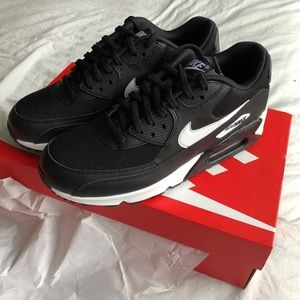 Nike air max 90’s black and white sneakers